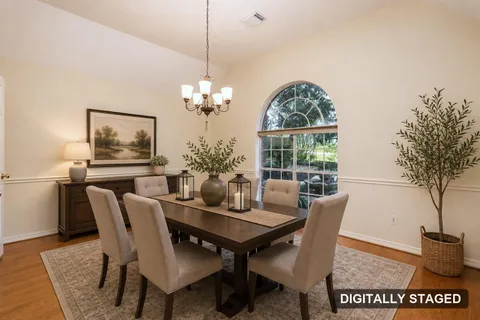 Dining room, digitally staged (digitally staged)