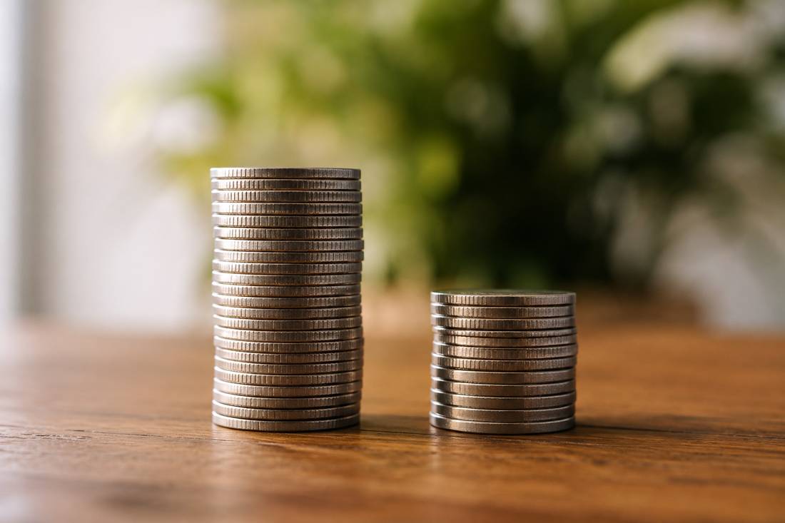 va-loan-vs-fha-houston-coin-stacks-financial-comparison